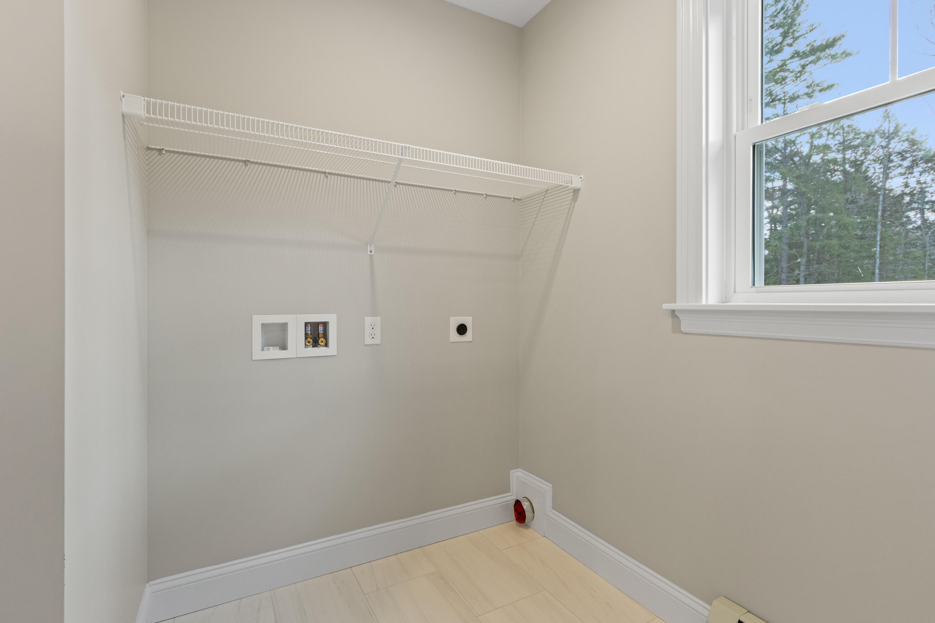 Windham, Maine, 04062, United States, 3 Bedrooms Bedrooms, ,3 BathroomsBathrooms,Residential,For Sale,2002163