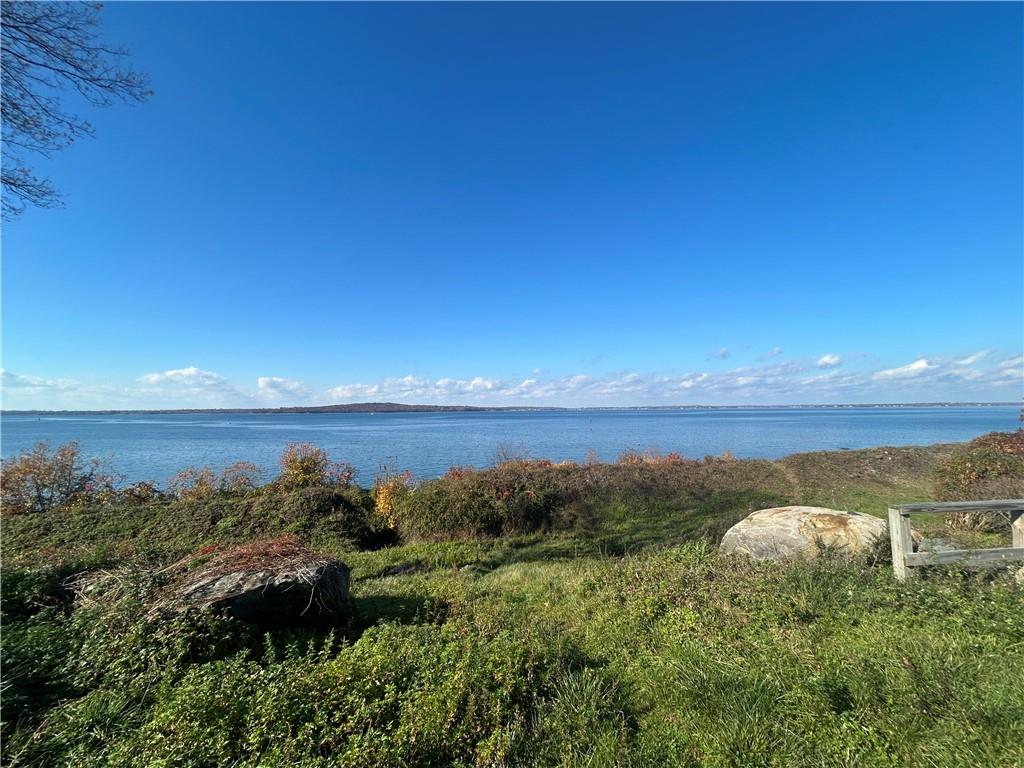 Tiverton, Rhode Island, 02878, United States, 4 Bedrooms Bedrooms, ,3 BathroomsBathrooms,Residential,For Sale,1995441