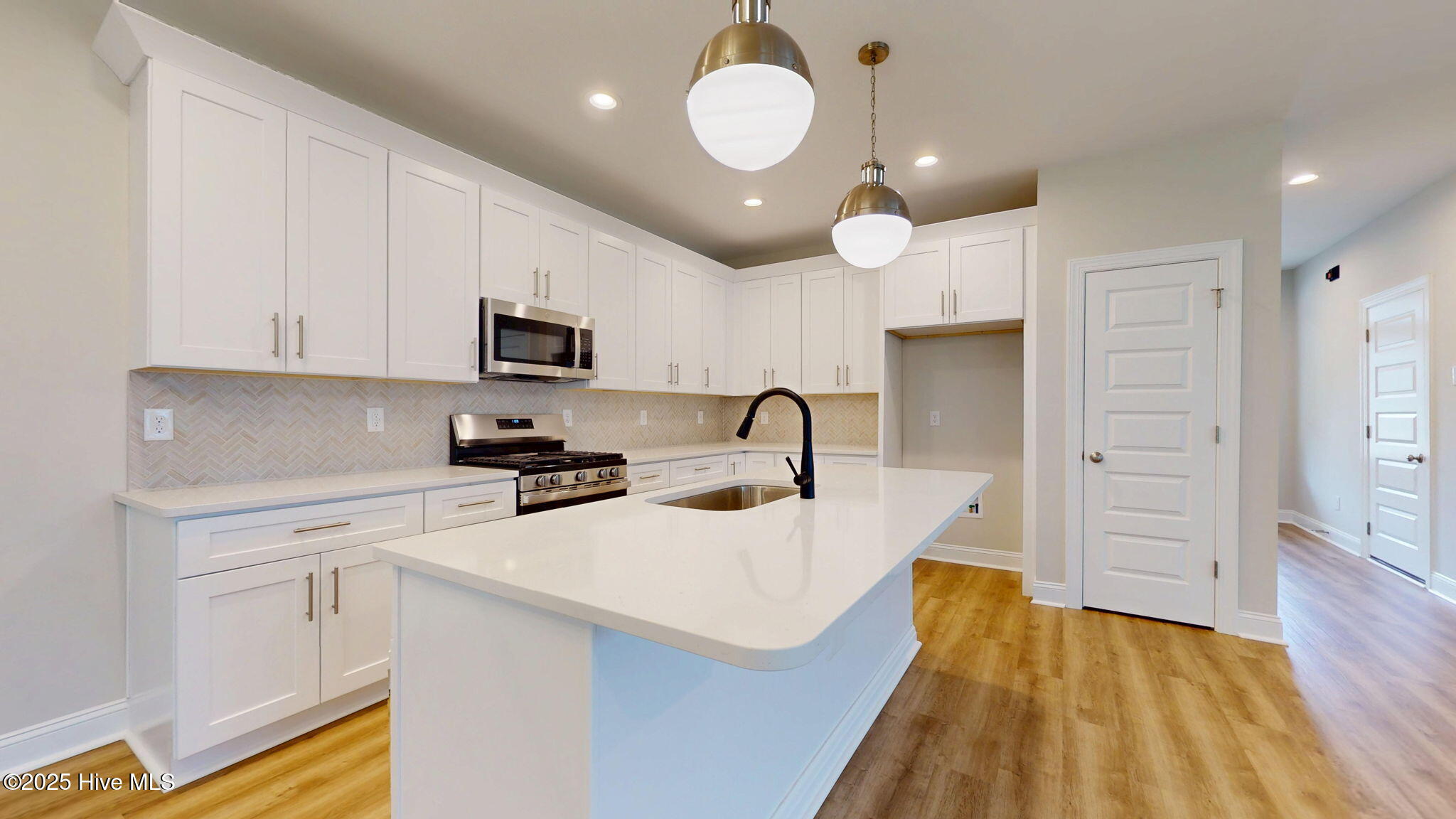 New Bern, North Carolina, 28562, United States, 4 Bedrooms Bedrooms, ,4 BathroomsBathrooms,Residential,For Sale,1768521