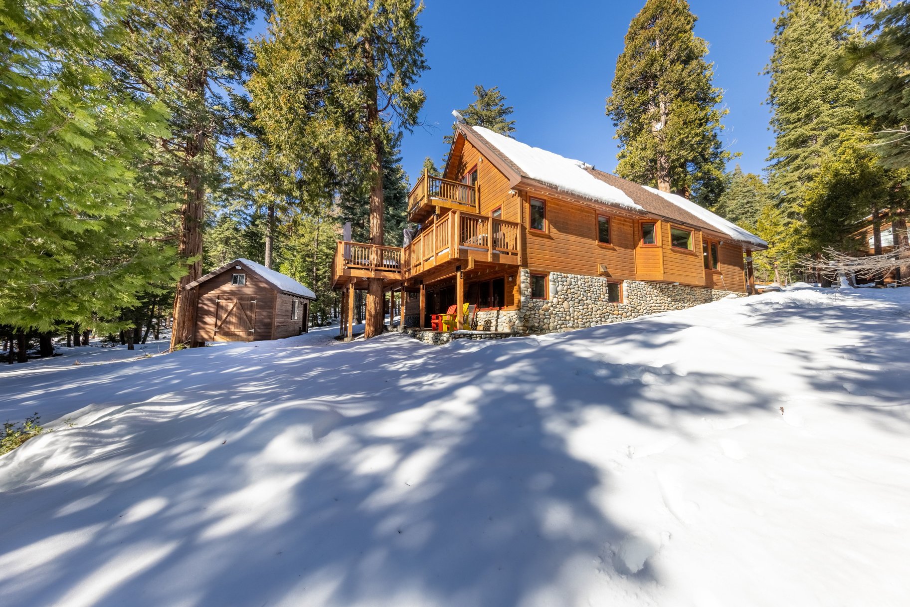  Gorgeous Tahoe Lodge next to open forest and close to everything - 物件實景