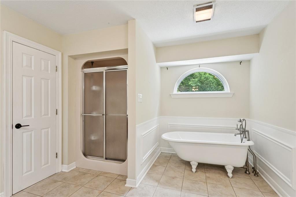 Covington, Louisiana, 70433, United States, 4 Bedrooms Bedrooms, ,4 BathroomsBathrooms,Residential,For Sale,1882669