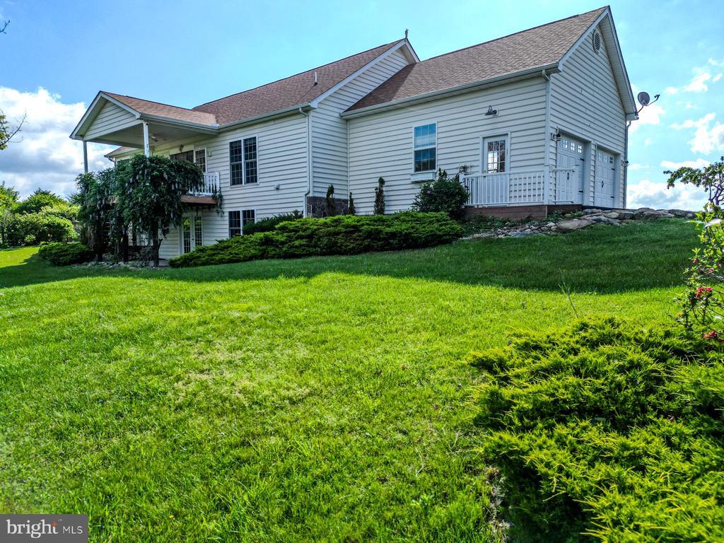 Petersburg, West Virginia, 26847, United States, 3 Bedrooms Bedrooms, ,3 BathroomsBathrooms,Residential,For Sale,1891078