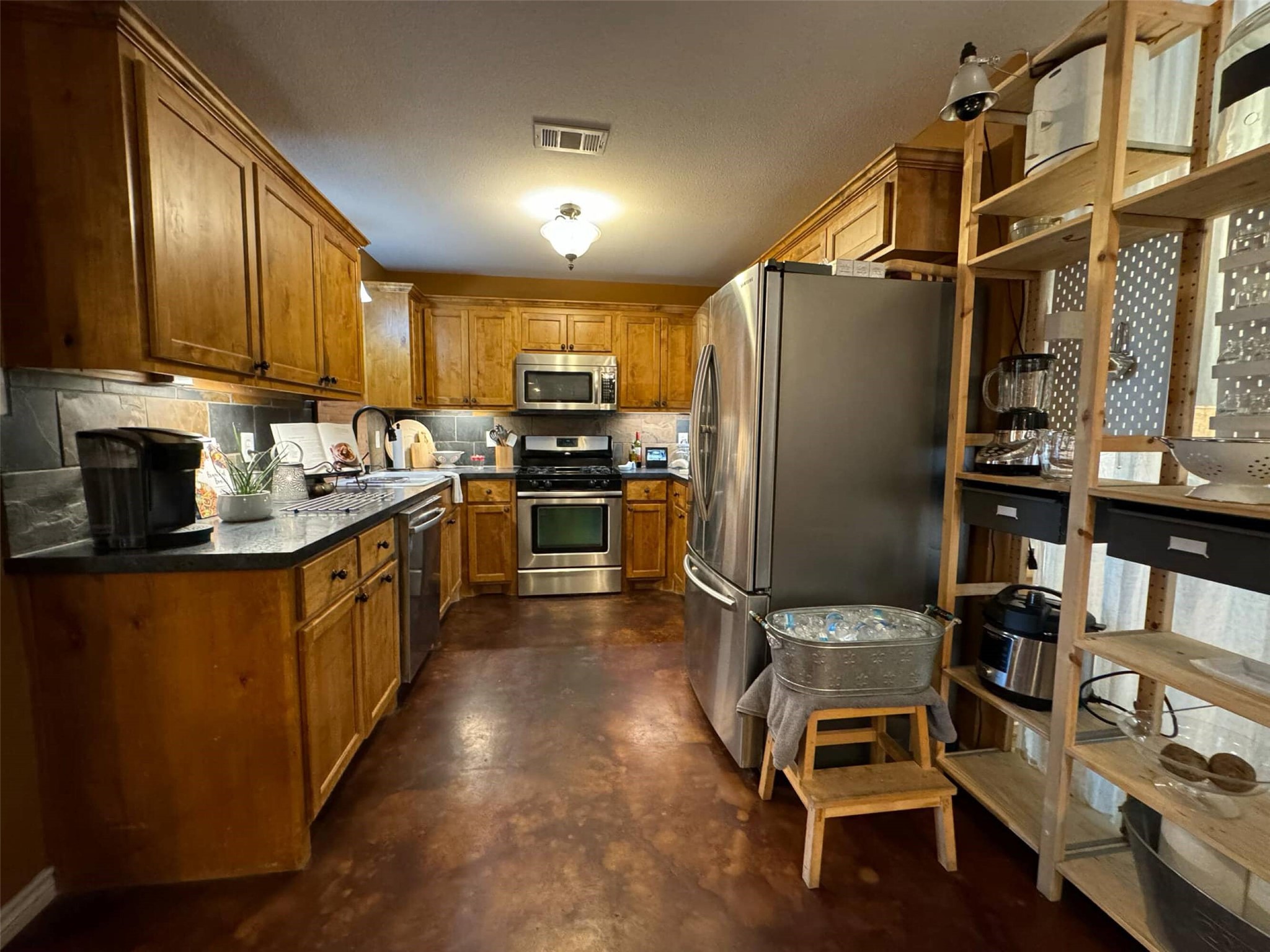 Farmersville, Texas, 75442, United States, 1 Bedroom Bedrooms, ,2 BathroomsBathrooms,Residential,For Sale,1901642