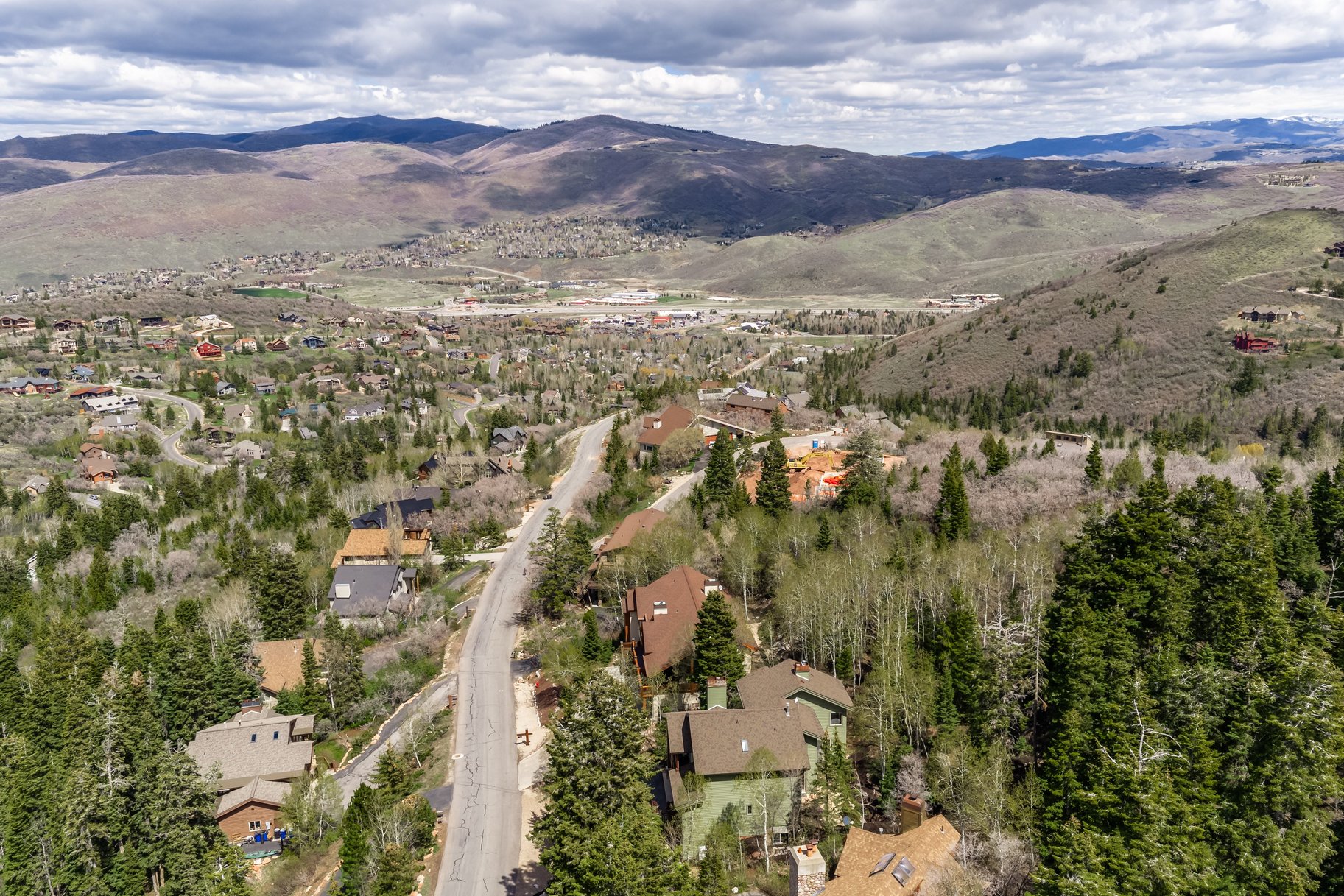  Nature-Inspired Living in the Heart of Park City