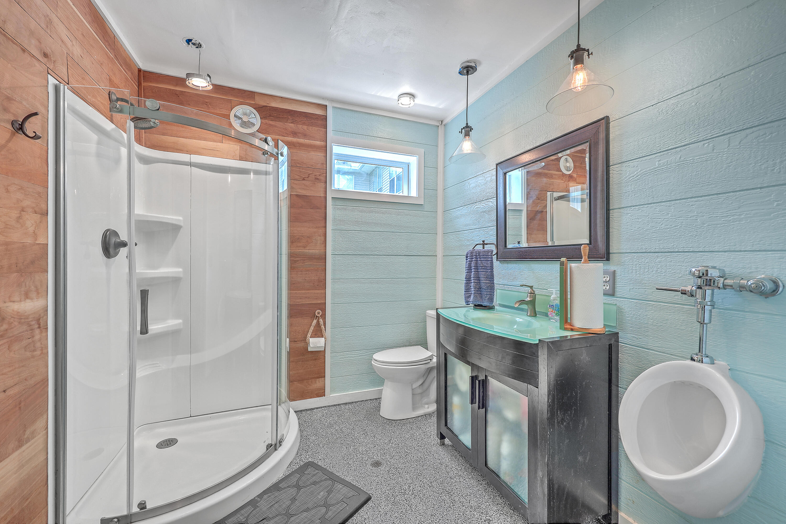 Mount Pleasant, South Carolina, 29466, United States, 3 Bedrooms Bedrooms, ,4 BathroomsBathrooms,Residential,For Sale,1798311