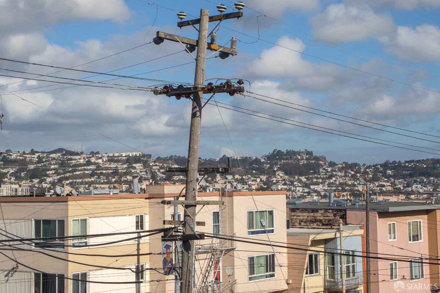 San Francisco, California, 94112, United States, 8 Bedrooms Bedrooms, ,Residential,For Sale,1999108