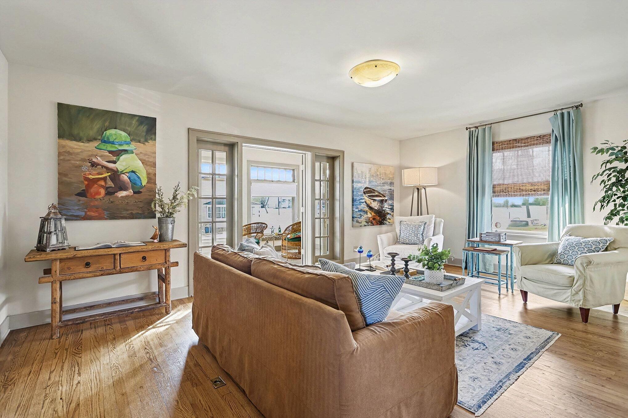 St. Joseph, Michigan, 49085, United States, 3 Bedrooms Bedrooms, ,3 BathroomsBathrooms,Residential,For Sale,2007761