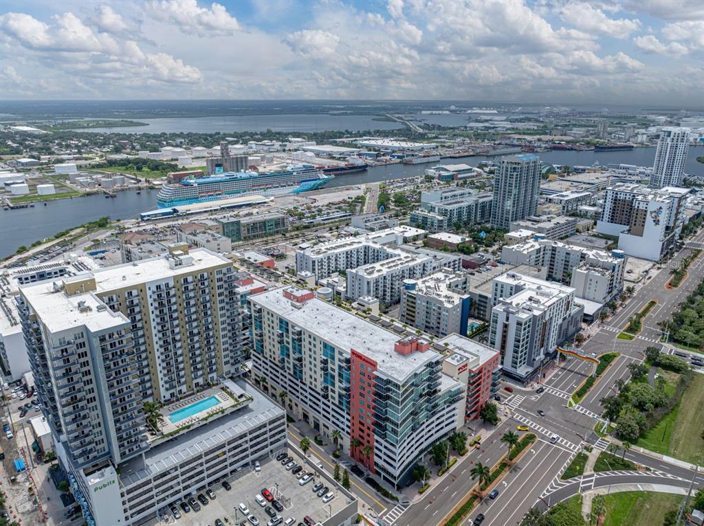 Tampa, Florida, 33602, United States, 1 Bedroom Bedrooms, ,2 BathroomsBathrooms,Residential,For Sale,1807675