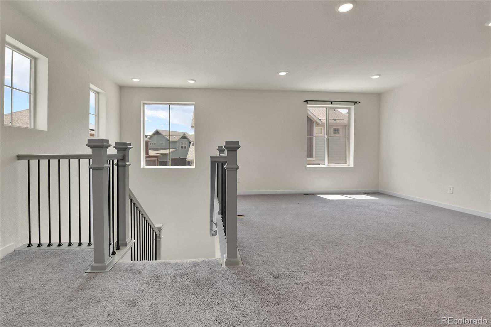 Littleton, Colorado, 80125, United States, 3 Bedrooms Bedrooms, ,3 BathroomsBathrooms,Residential,For Sale,1891675