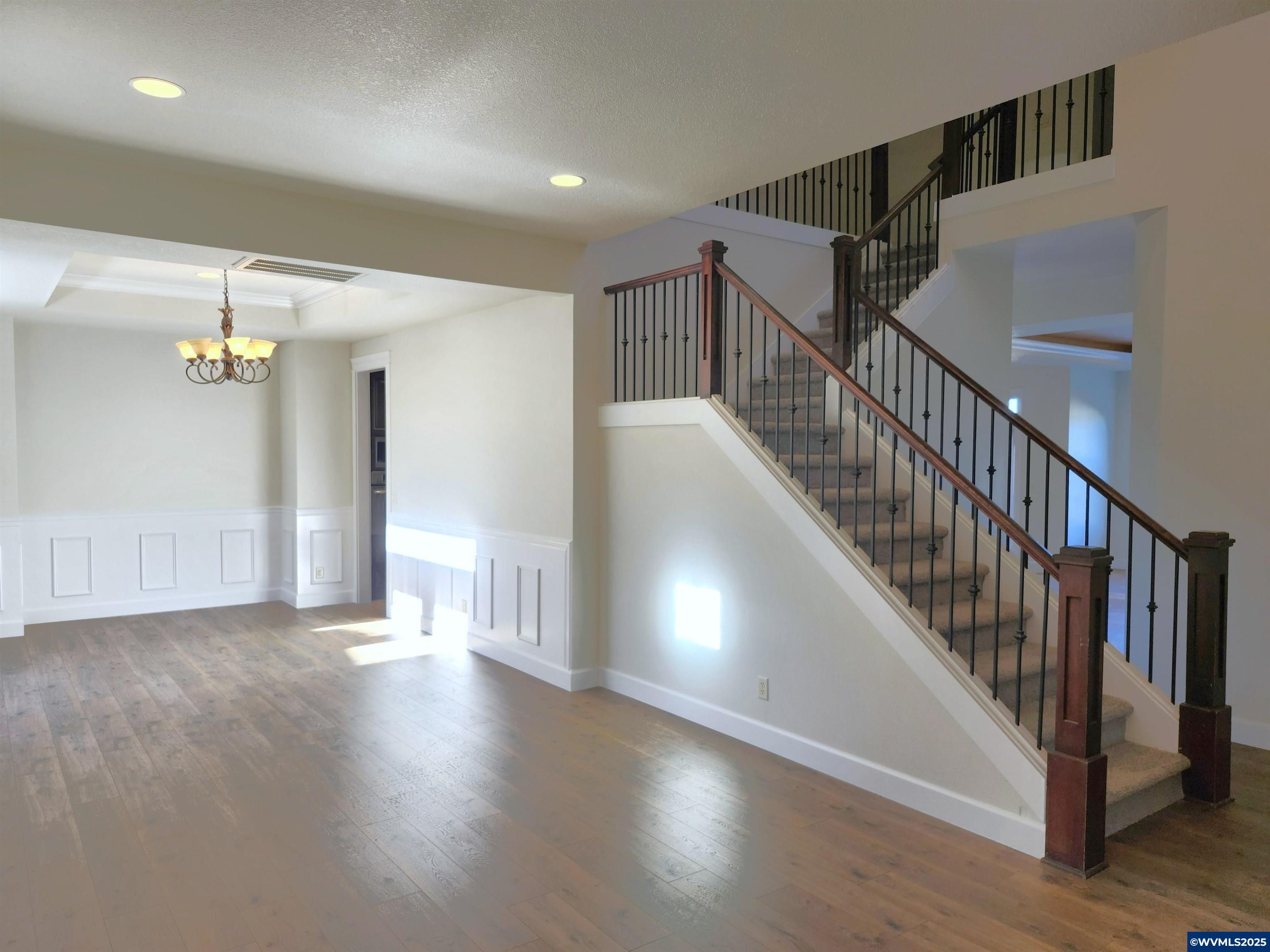 Salem, Oregon, 97304, United States, 4 Bedrooms Bedrooms, ,3 BathroomsBathrooms,Residential,For Sale,1840463