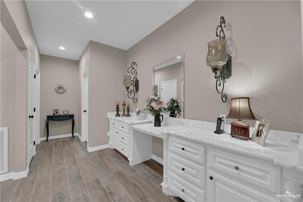 Santa Elena, Texas, 78591, United States, 4 Bedrooms Bedrooms, ,4 BathroomsBathrooms,Residential,For Sale,1932729