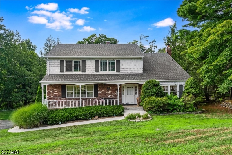 West Milford Twp., New Jersey, 07480-1601, United States, 4 Bedrooms Bedrooms, ,3 BathroomsBathrooms,Residential,For Sale,1928755