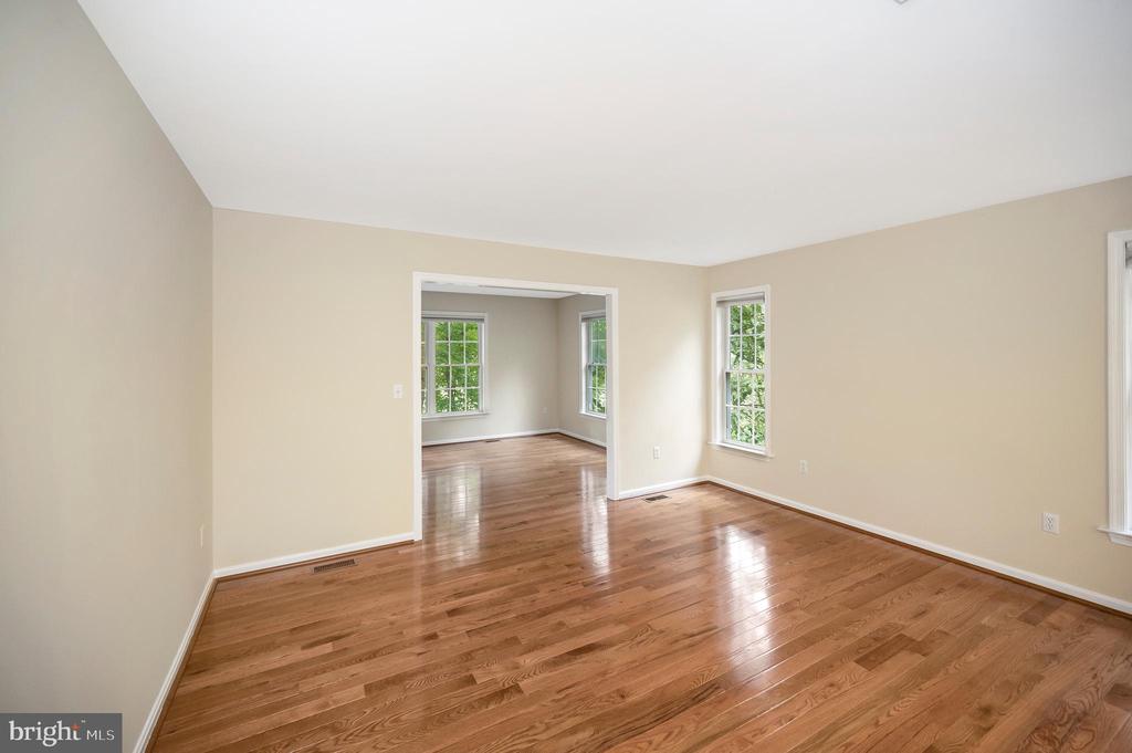 Locust Grove, Virginia, 22508, United States, 4 Bedrooms Bedrooms, ,3 BathroomsBathrooms,Residential,For Sale,1976056