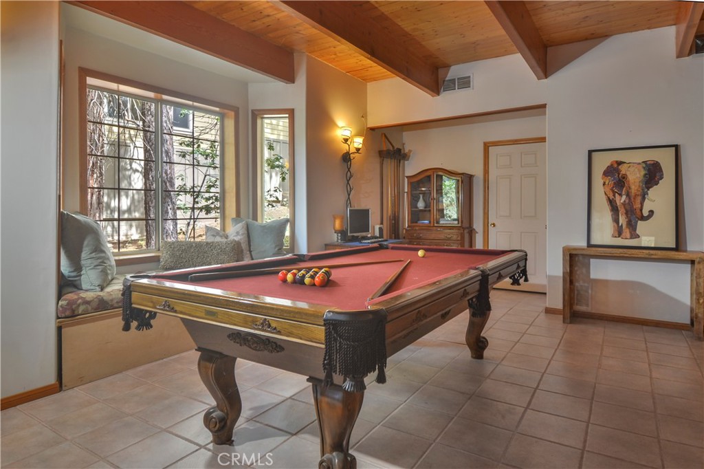 Lake Arrowhead, California, 92317, United States, 3 Bedrooms Bedrooms, ,3 BathroomsBathrooms,Residential,For Sale,1890346