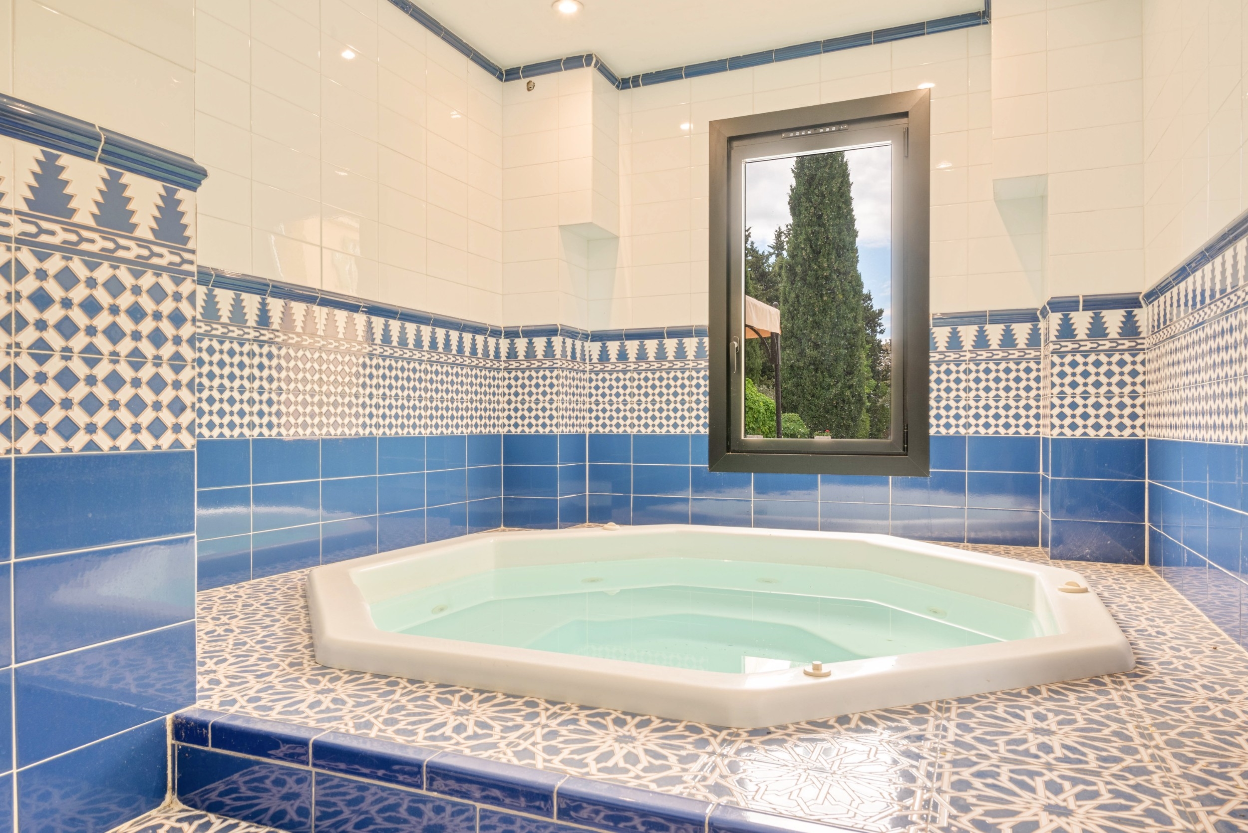 Exceptional estate of 1300 m² for sale in Aix-en-Provence. - 物件實景