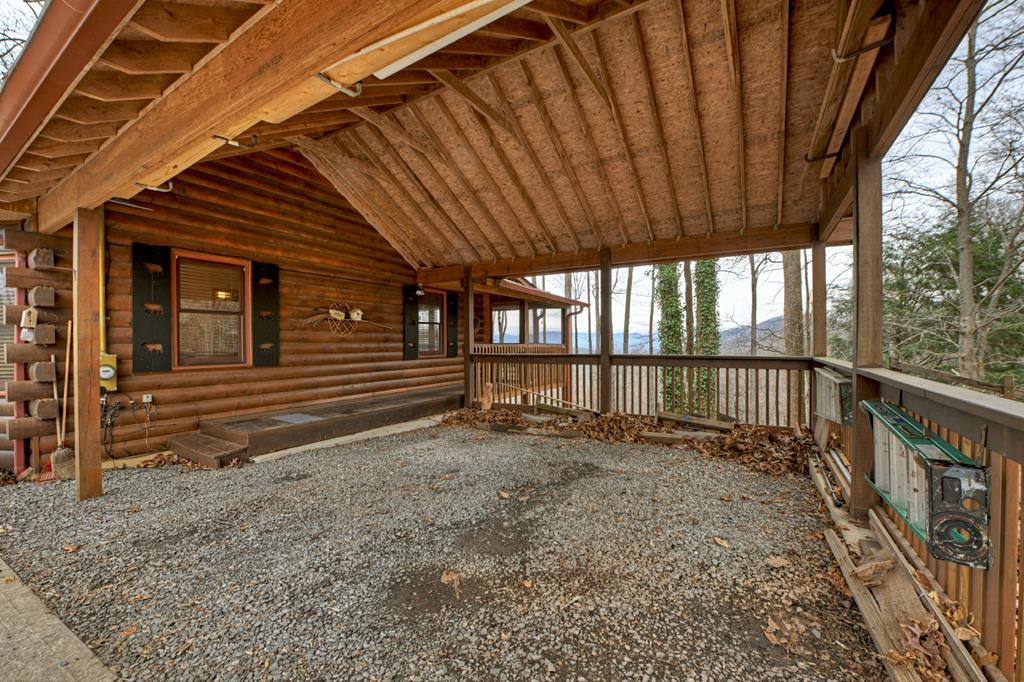 Ellijay, Georgia, 30536, United States, 4 Bedrooms Bedrooms, ,3 BathroomsBathrooms,Residential,For Sale,2003227