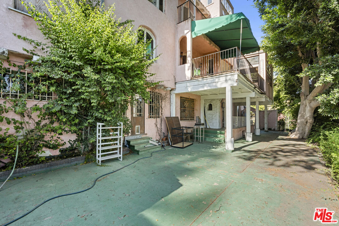 Los Angeles, California, 90046, United States, ,Land,For Sale,1891121