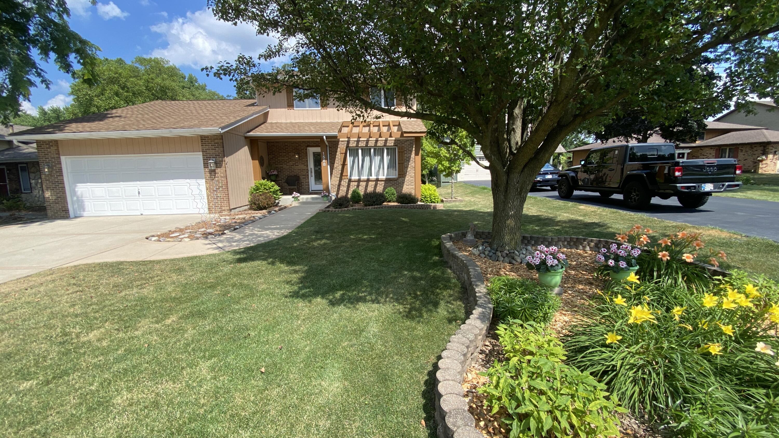 Crown Point, Indiana, 46307, United States, 4 Bedrooms Bedrooms, ,3 BathroomsBathrooms,Residential,For Sale,1924051
