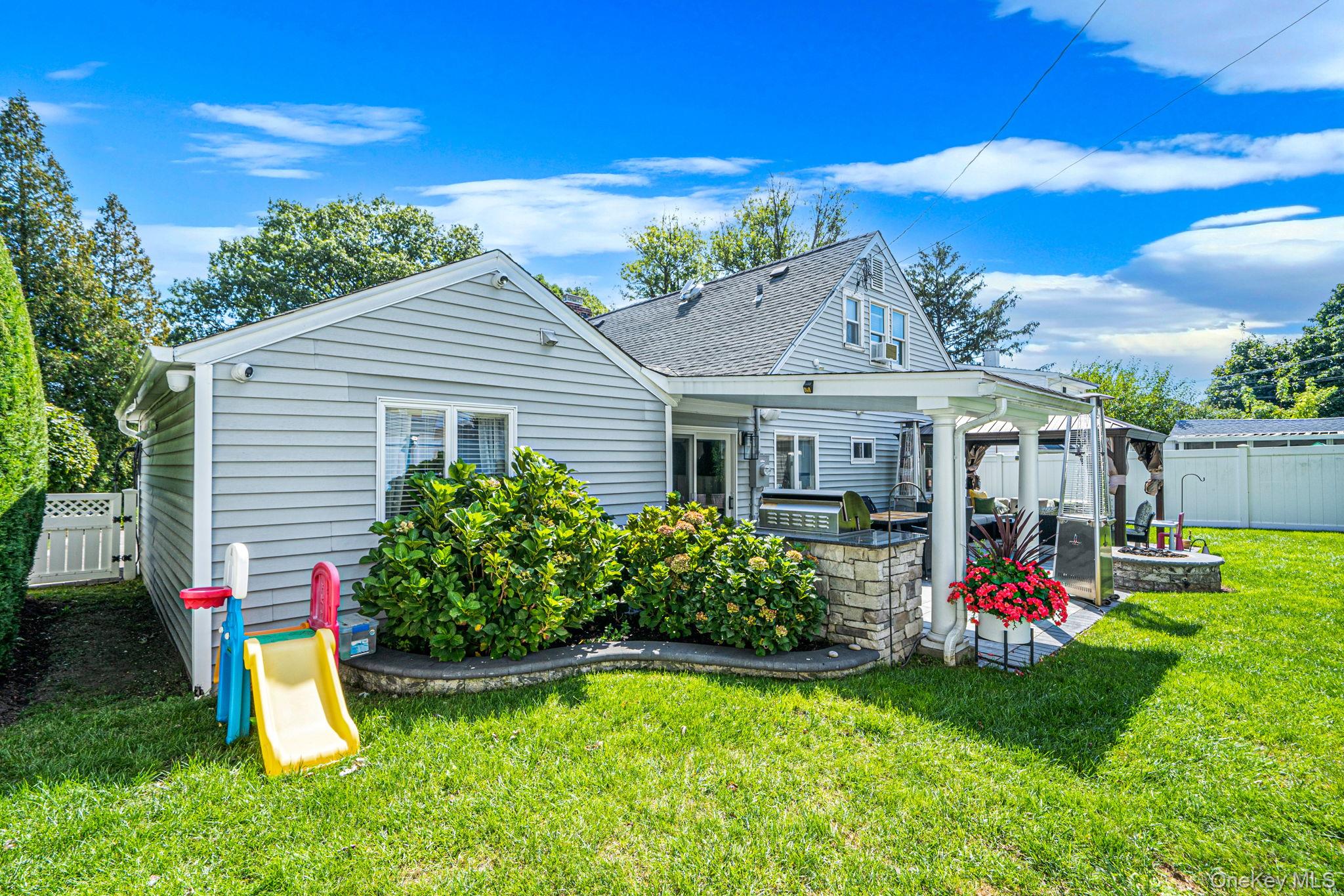  2115 Randall Avenue, East Meadow, NY, 11554 - 物件實景