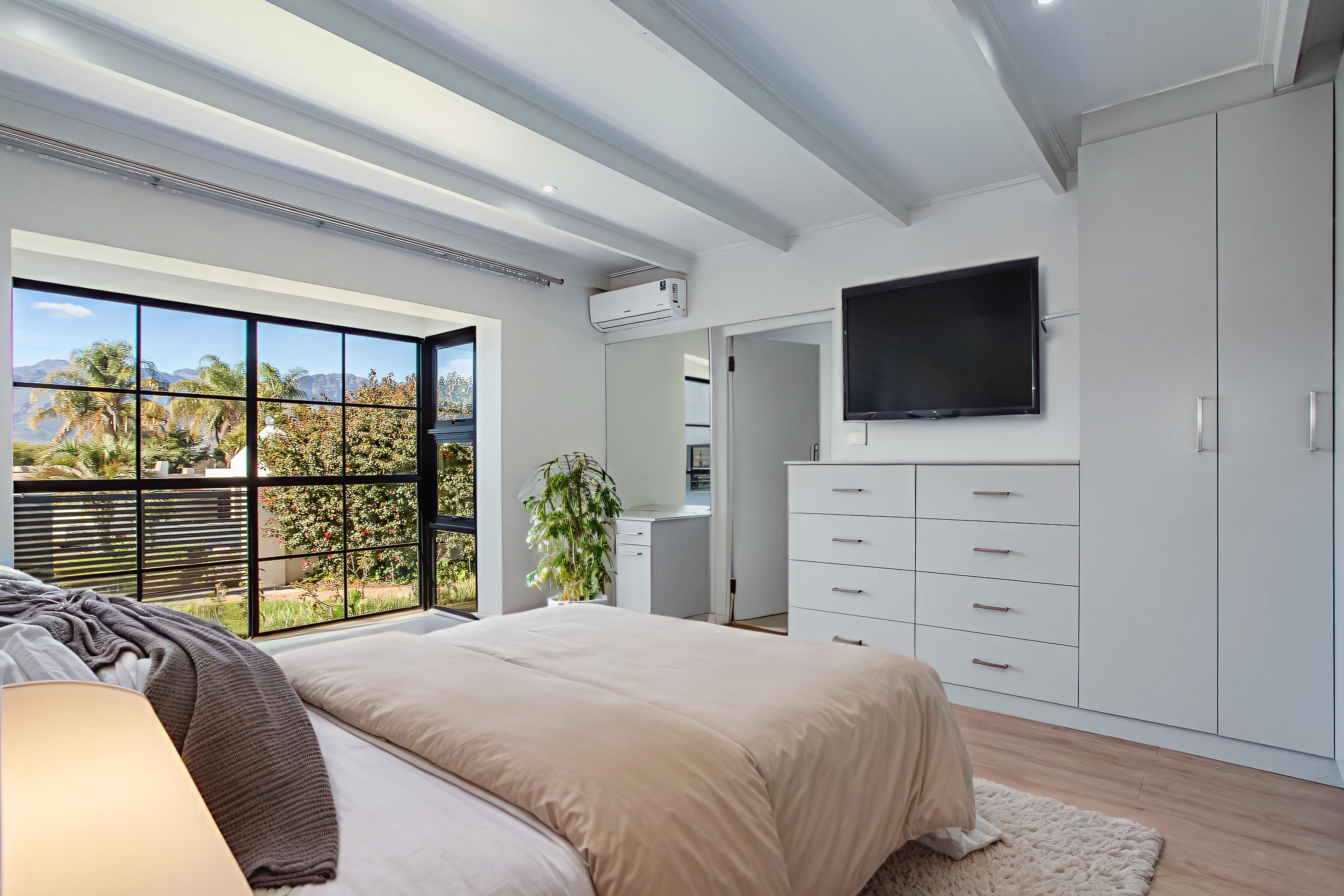  Luxury Family Home in Prestigious Hoog en Droog, Paarl - 物件實景