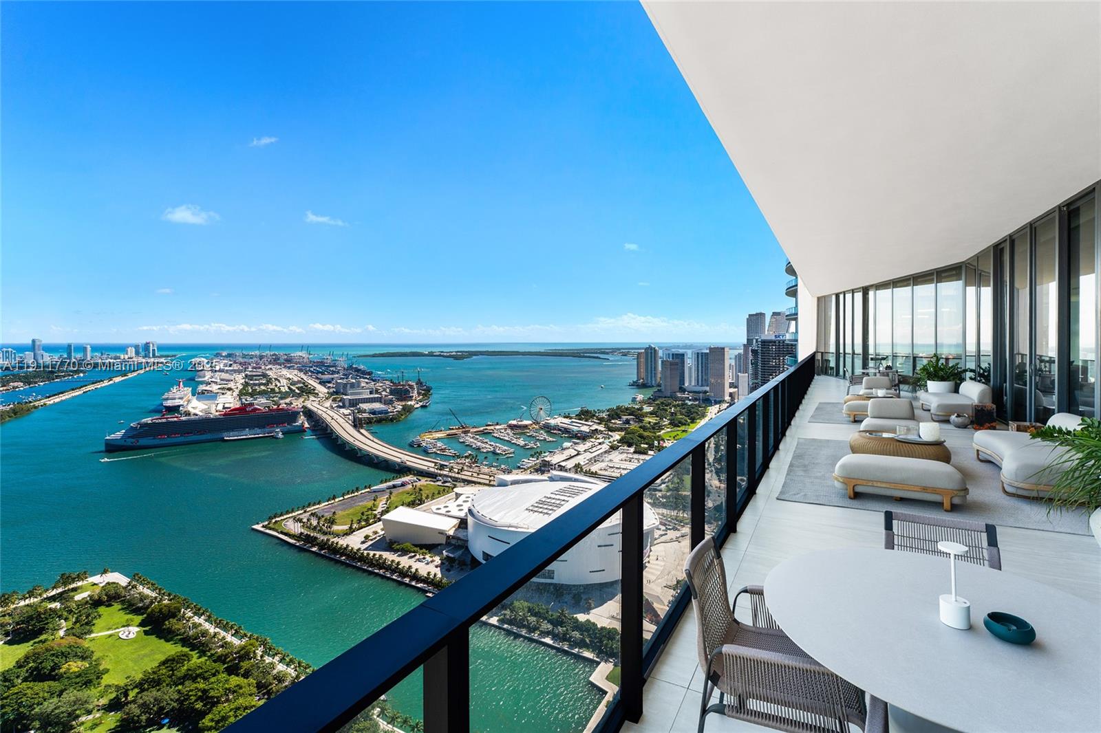 Miami, Florida, 33132, United States, 6 Bedrooms Bedrooms, ,7 BathroomsBathrooms,Residential,For Sale,1991375