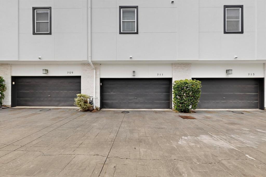 Dallas, Texas, 75204, United States, 3 Bedrooms Bedrooms, ,3 BathroomsBathrooms,Residential,For Sale,1936936