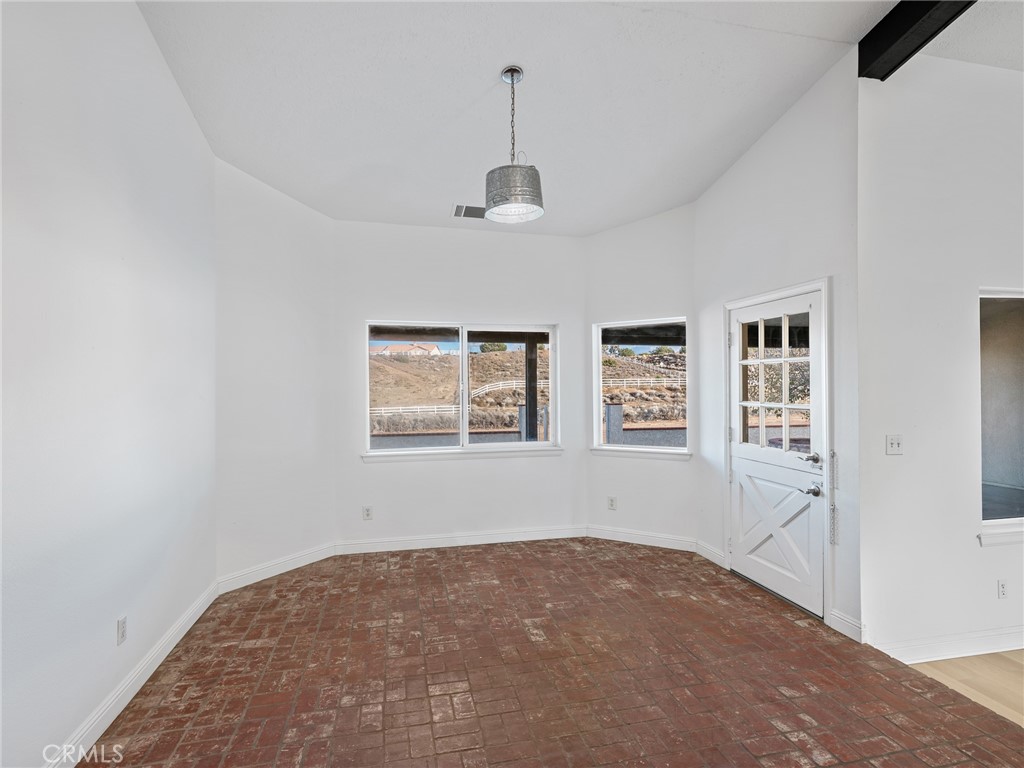 Hesperia, California, 92344, United States, 5 Bedrooms Bedrooms, ,3 BathroomsBathrooms,Residential,For Sale,1996826