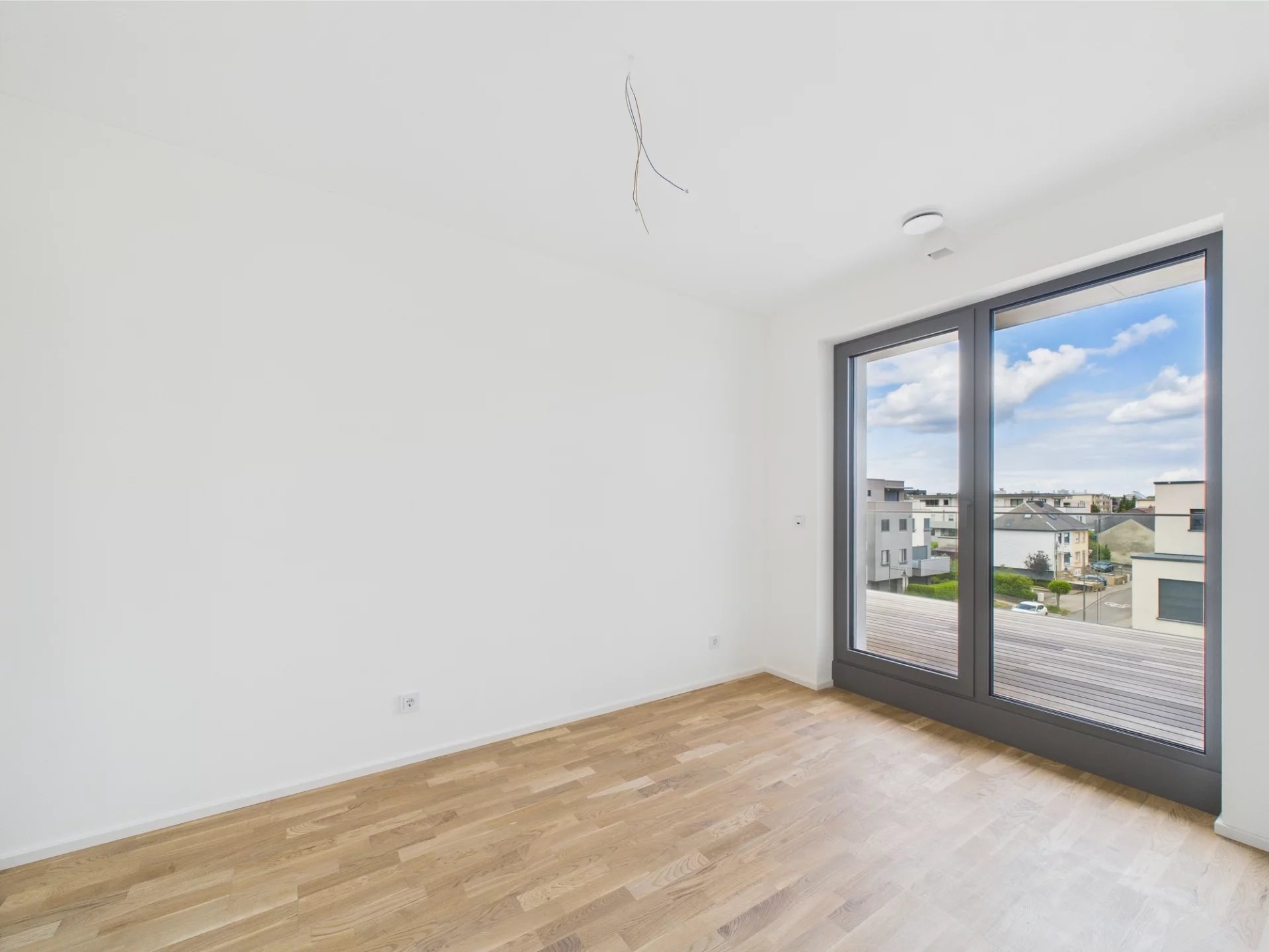 Strassen, Canton de Luxembourg, LU, 2 Bedrooms Bedrooms, ,3 BathroomsBathrooms,Residential,For Sale,1999039