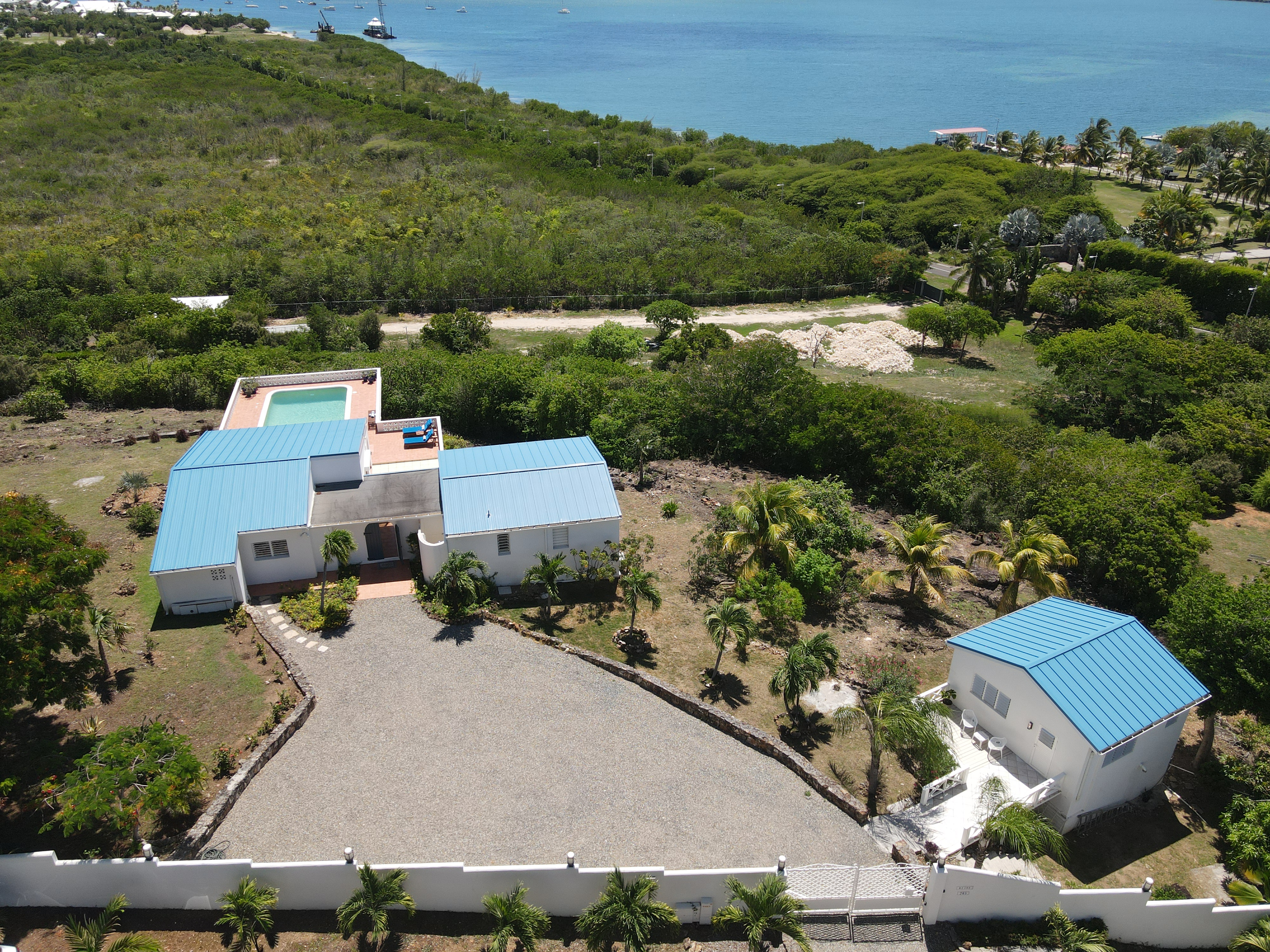  3 Bedroom Ocean View Villa Near Baie Rouge Beach - 物件實景