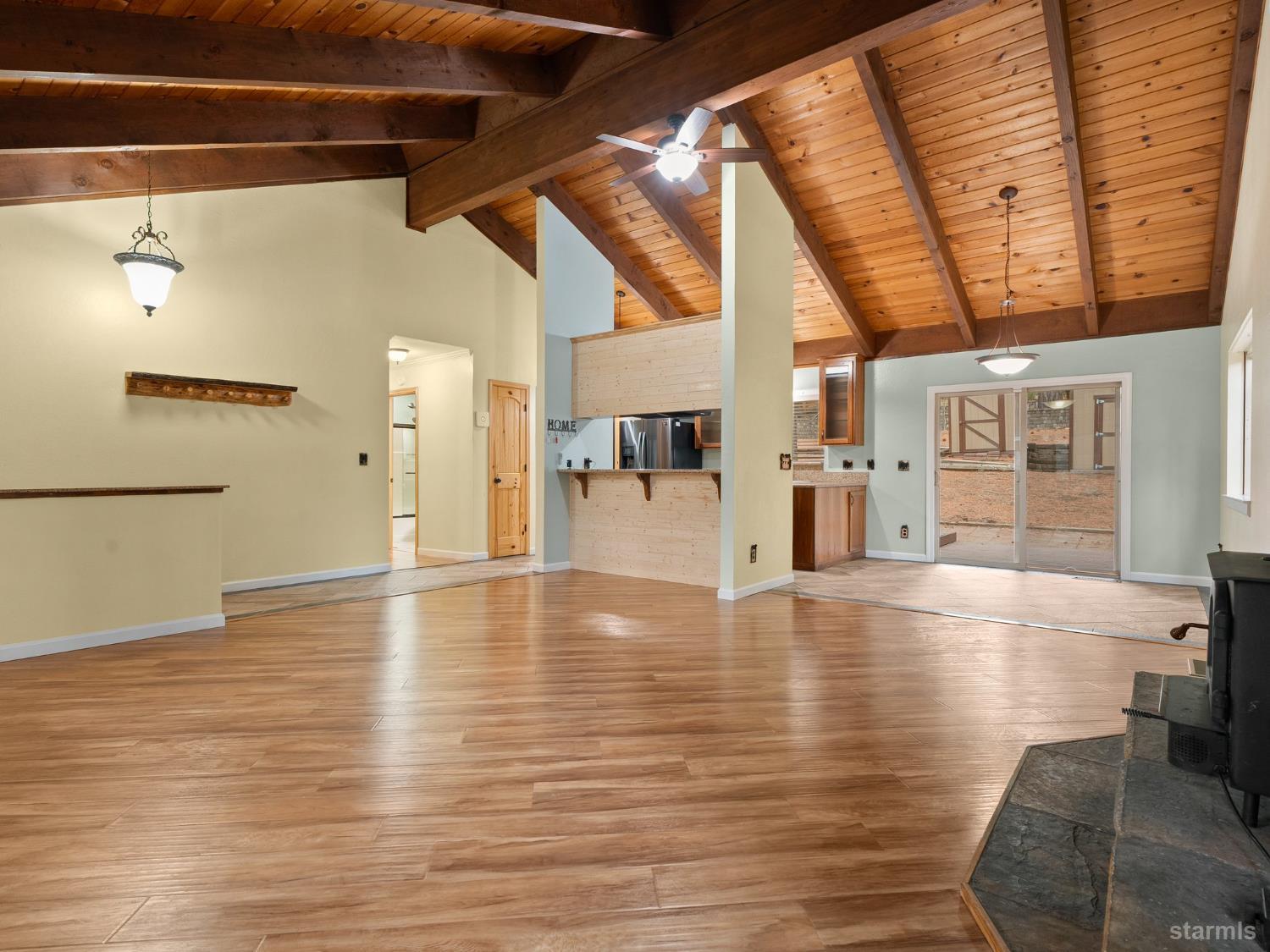 South Lake Tahoe, California, 96150, United States, 3 Bedrooms Bedrooms, ,2 BathroomsBathrooms,Residential,For Sale,1969986