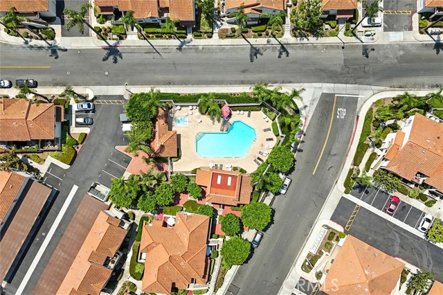 Mission Viejo, California, 92691, United States, 2 Bedrooms Bedrooms, ,2 BathroomsBathrooms,Residential,For Sale,1983391