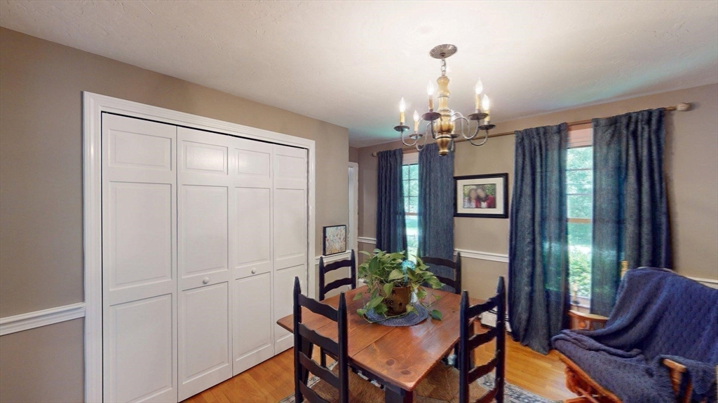 Franklin, Massachusetts, 02038, United States, 3 Bedrooms Bedrooms, ,2 BathroomsBathrooms,Residential,For Sale,1976390