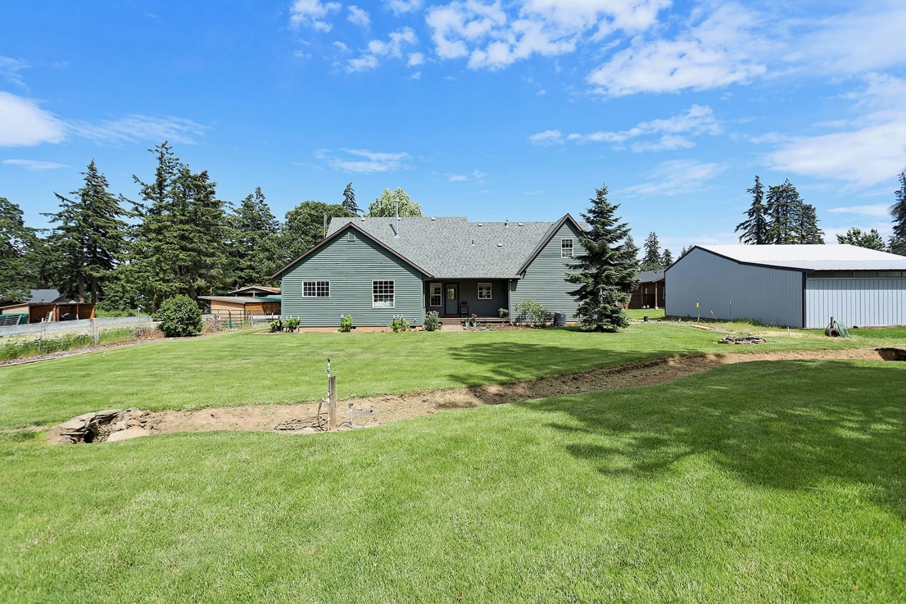  1400 ROCKFORD RD Hood River, OR 97031 - 物件實景