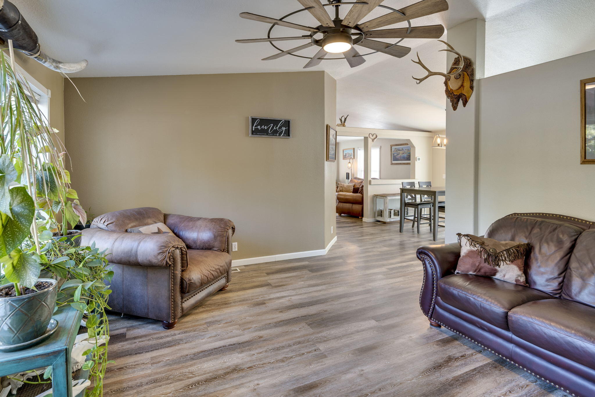 La Pine, Oregon, 97739, United States, 3 Bedrooms Bedrooms, ,2 BathroomsBathrooms,Residential,For Sale,2040090