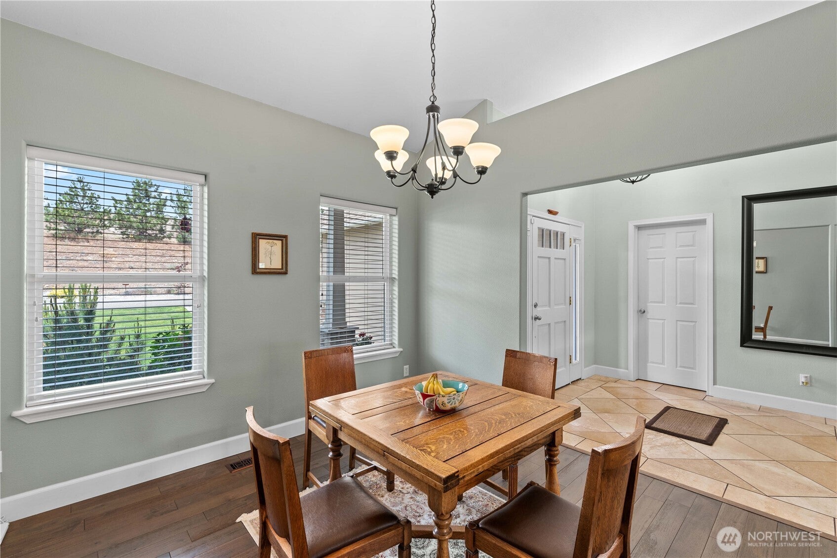 East Wenatchee, Washington, 98802, United States, 3 Bedrooms Bedrooms, ,1 BathroomBathrooms,Residential,For Sale,1818032