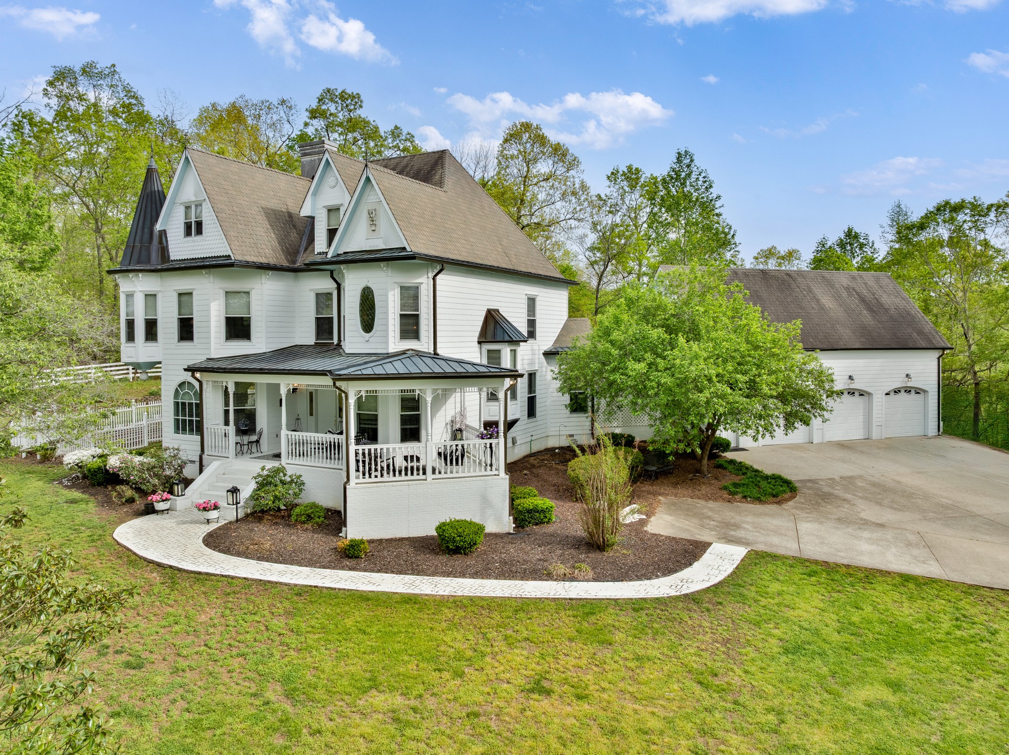 Dover, Tennessee, 37058, United States, 6 Bedrooms Bedrooms, ,4 BathroomsBathrooms,Residential,For Sale,1981726