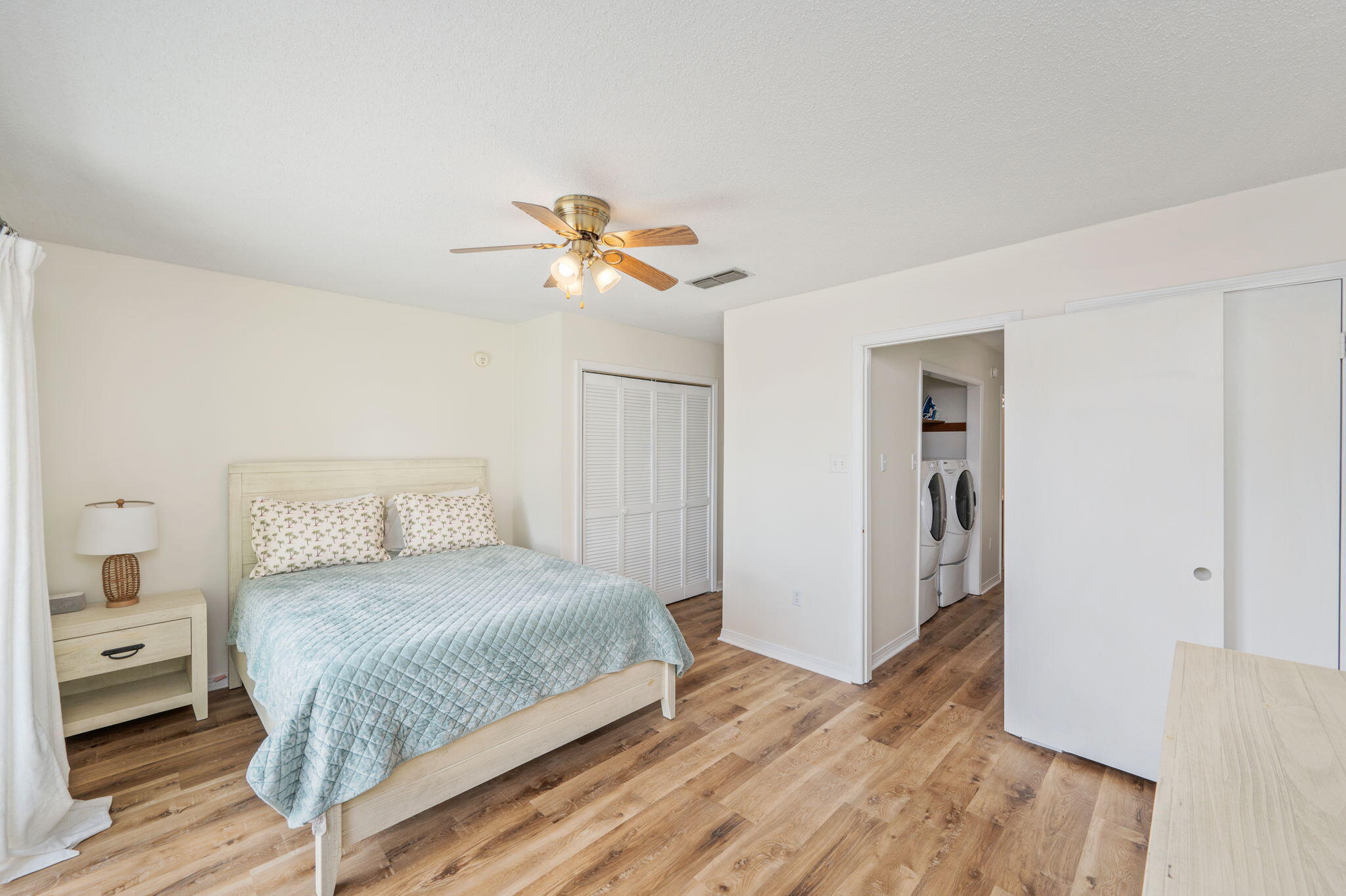 Navarre, Florida, 32566, United States, 2 Bedrooms Bedrooms, ,2 BathroomsBathrooms,Residential,For Sale,1989552