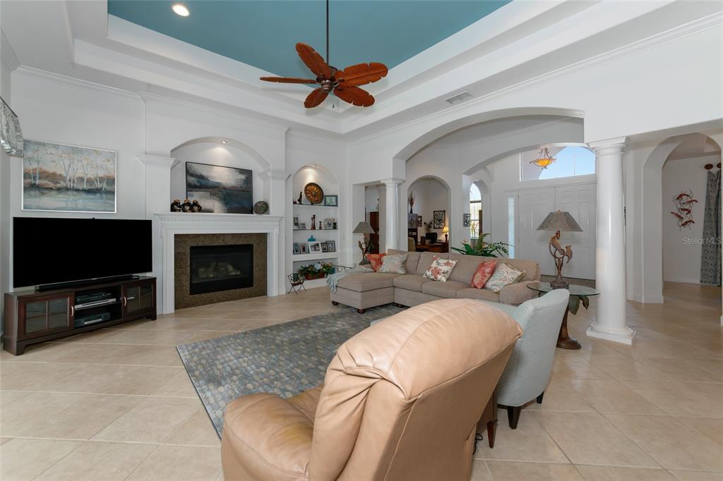 Bradenton, Florida, 34212, United States, 3 Bedrooms Bedrooms, ,3 BathroomsBathrooms,Residential,For Sale,1989547