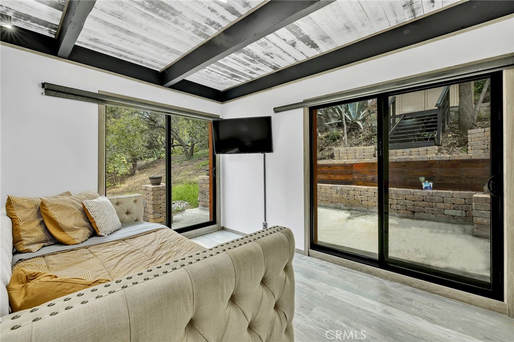 Woodland Hills, California, 91364, United States, 4 Bedrooms Bedrooms, ,2 BathroomsBathrooms,Residential,For Sale,1975100