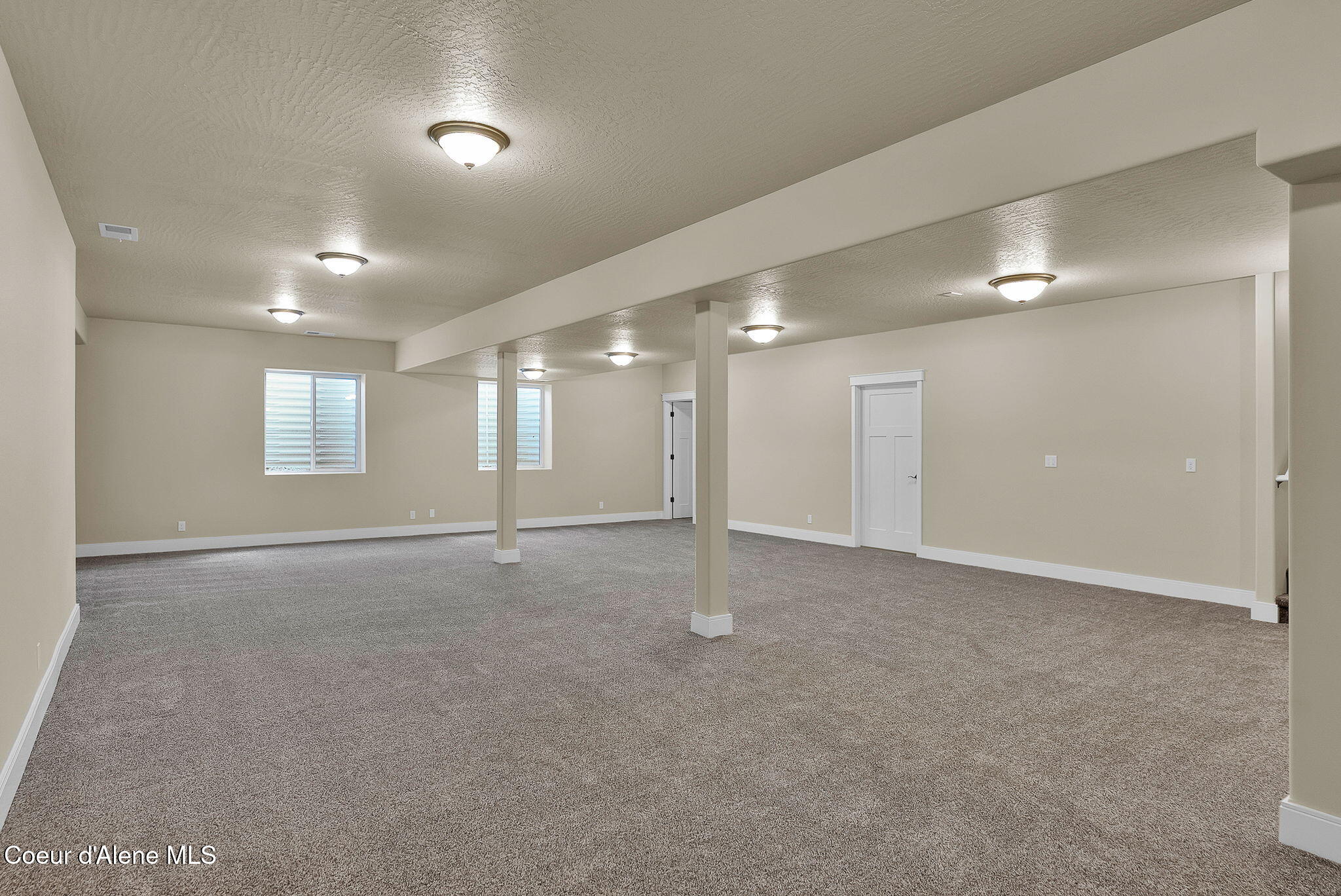 Rathdrum, Idaho, 83858, United States, 6 Bedrooms Bedrooms, ,1 BathroomBathrooms,Residential,For Sale,1989161