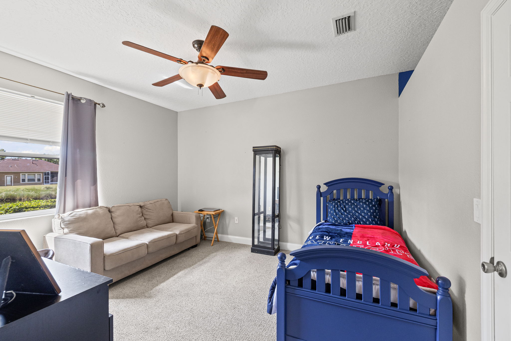 Land O Lakes, Florida, 34638, United States, 4 Bedrooms Bedrooms, ,4 BathroomsBathrooms,Residential,For Sale,1973686