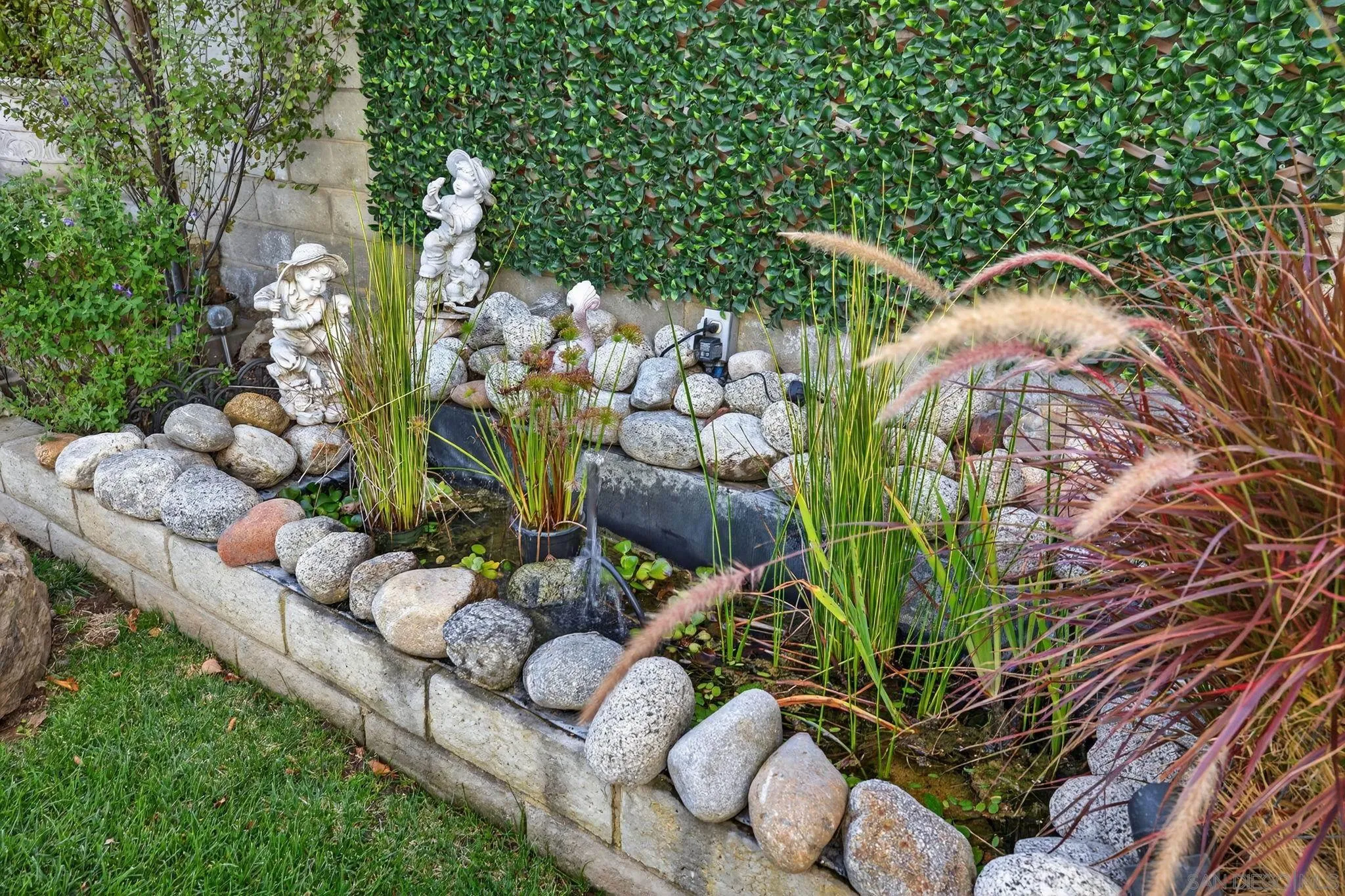 Camarillo, California, 93010, United States, 5 Bedrooms Bedrooms, ,4 BathroomsBathrooms,Residential,For Sale,2001849