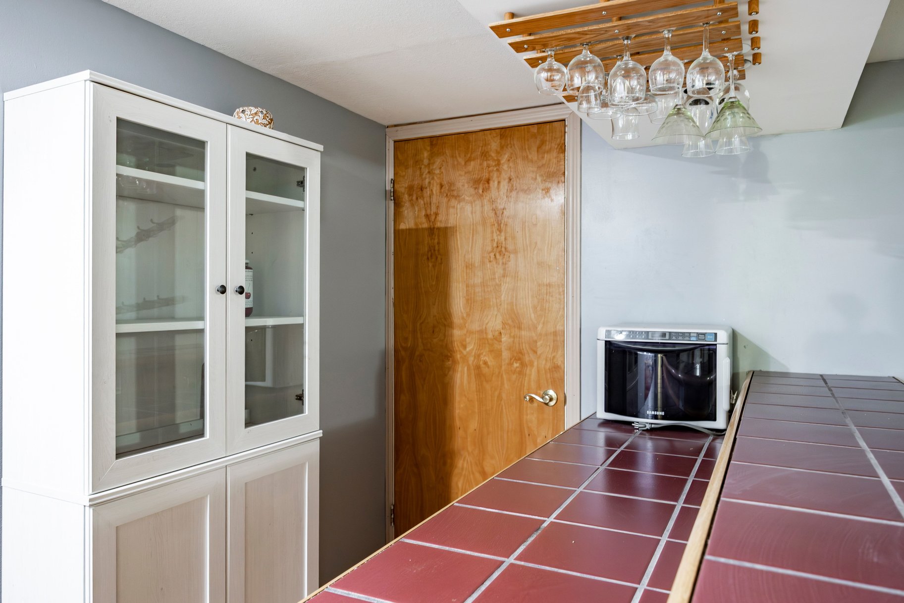  Charming Home with Detached Garage - 物件實景