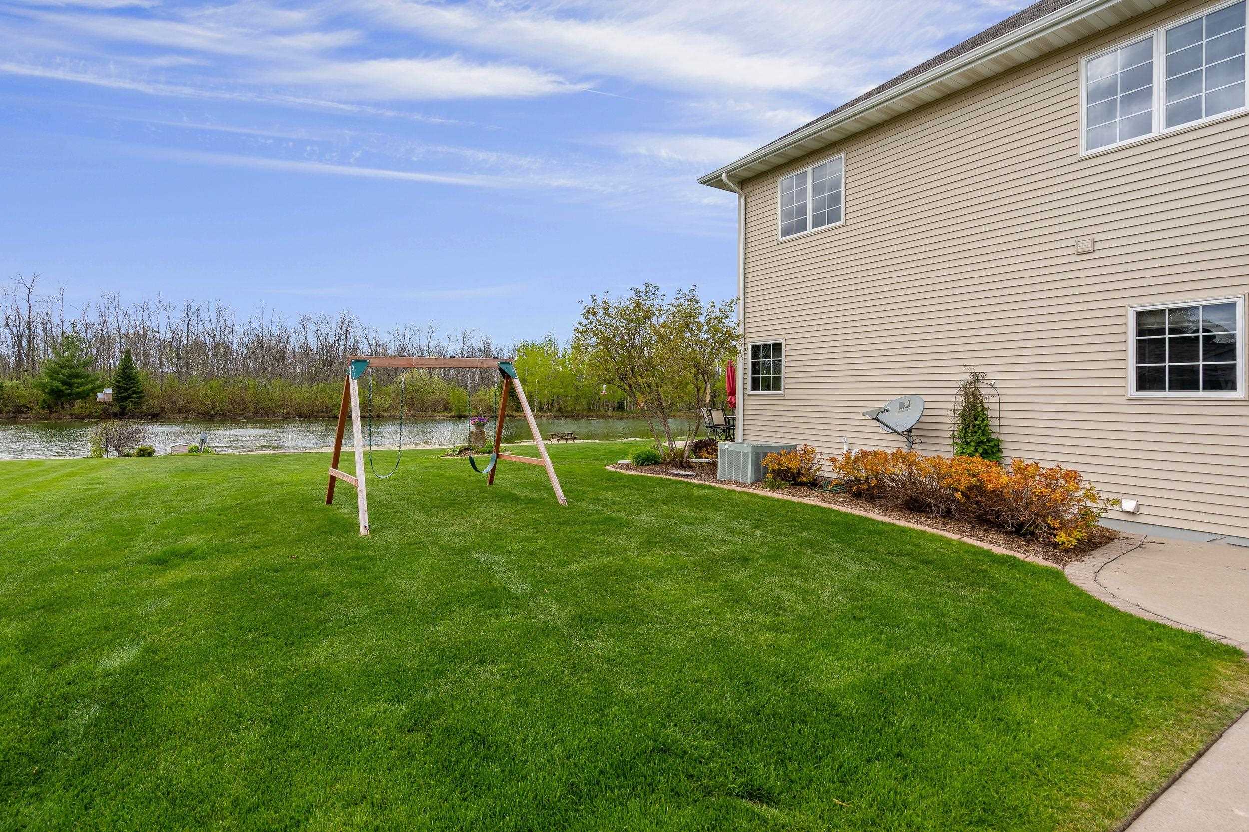 Kaukauna, Wisconsin, 54130-3934, United States, 4 Bedrooms Bedrooms, ,4 BathroomsBathrooms,Residential,For Sale,2034121