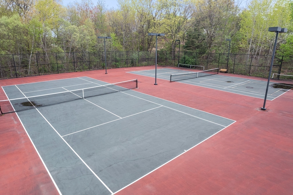 Braintree, Massachusetts, 02184, United States, 2 Bedrooms Bedrooms, ,2 BathroomsBathrooms,Residential,For Sale,1981592