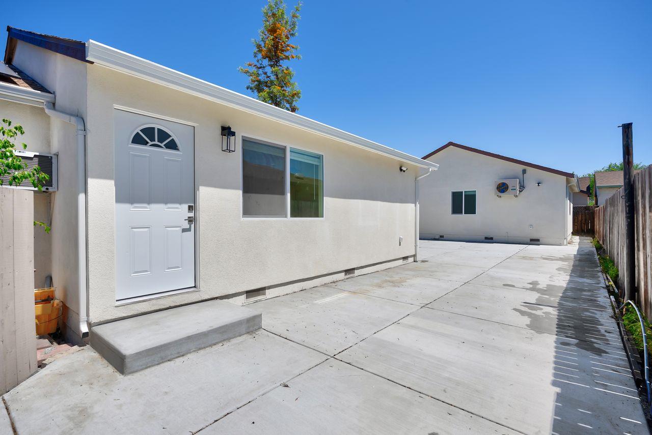 San Jose, California, 95116, United States, 8 Bedrooms Bedrooms, ,4 BathroomsBathrooms,Residential,For Sale,1836715
