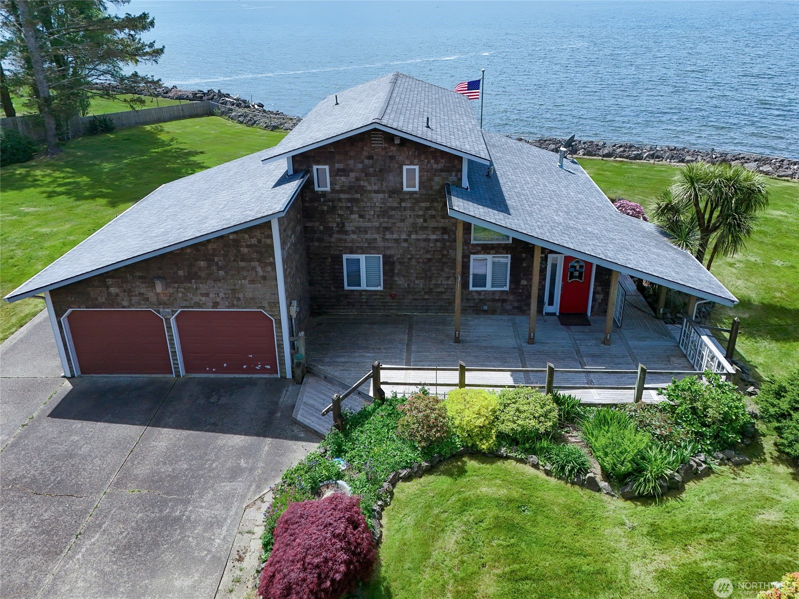Chinook, Washington, 98614, United States, 2 Bedrooms Bedrooms, ,1 BathroomBathrooms,Residential,For Sale,1814598