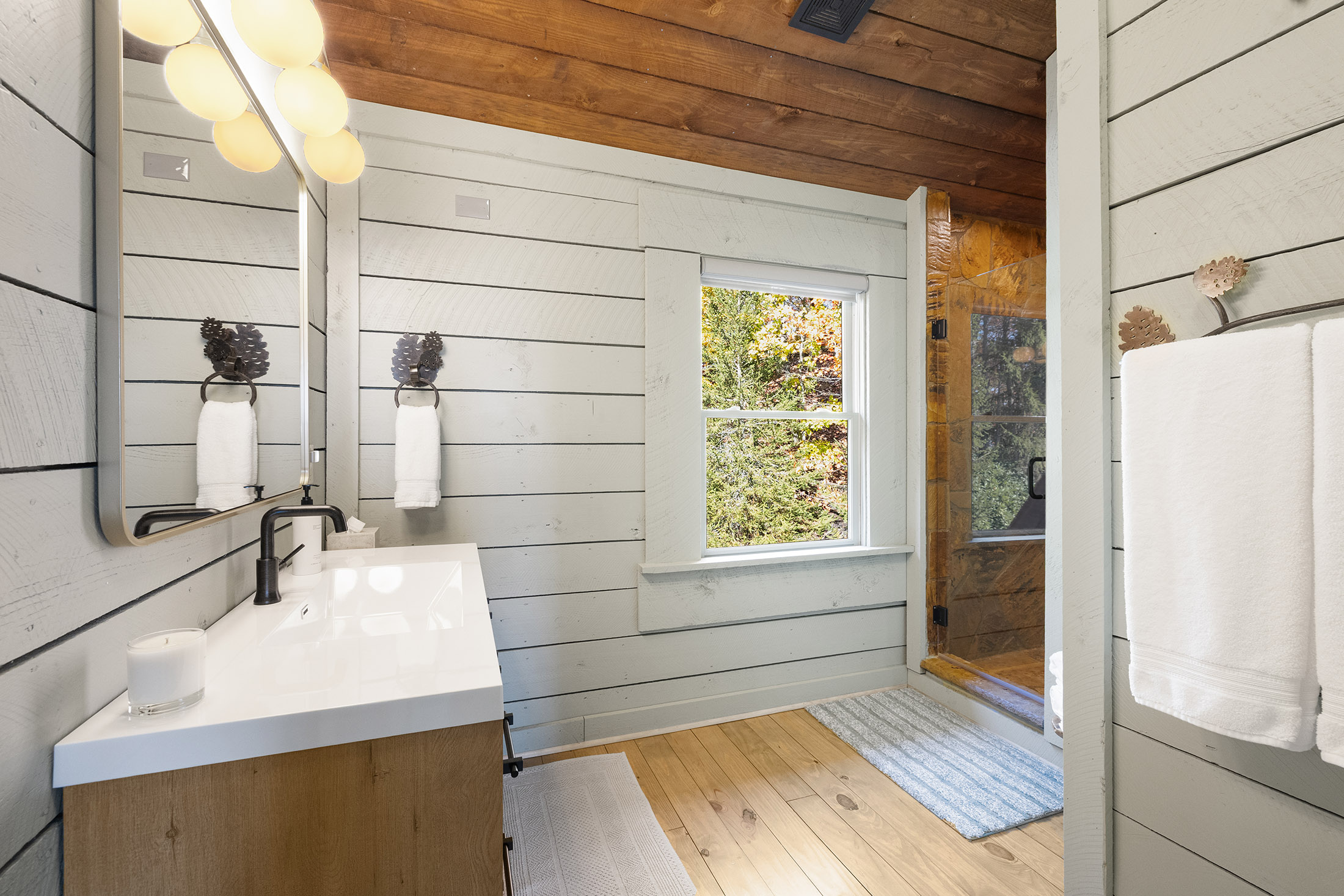  Mineral Bluff Retreat Offers Resort-caliber Outdoor Living and Sweeping Views - 物件實景