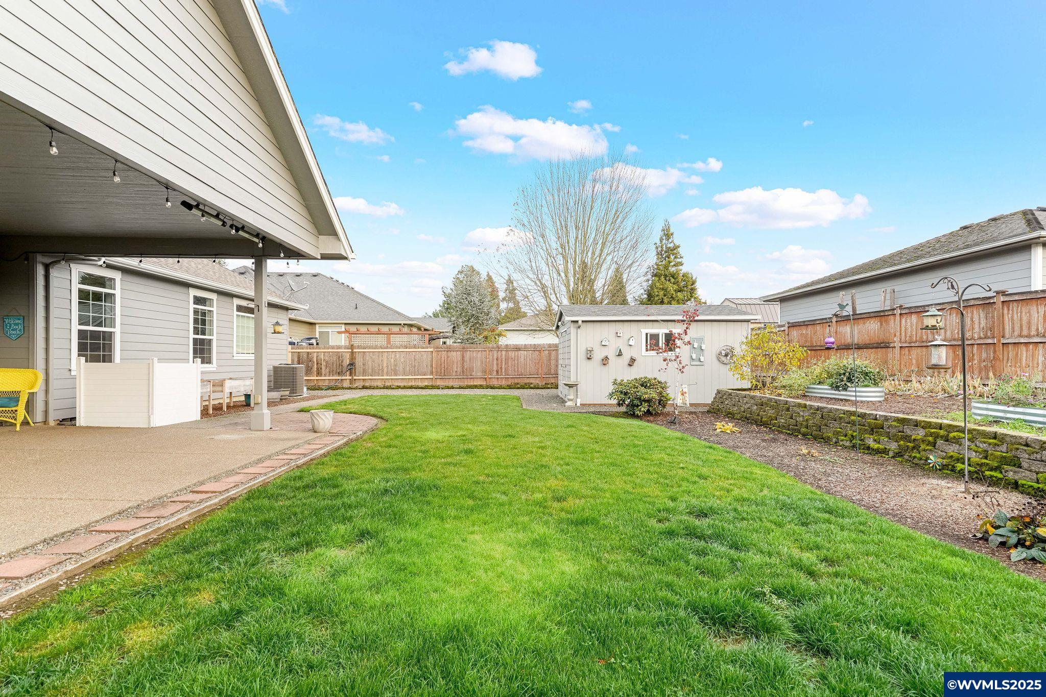 Albany, Oregon, 97321, United States, 3 Bedrooms Bedrooms, ,2 BathroomsBathrooms,Residential,For Sale,1992876