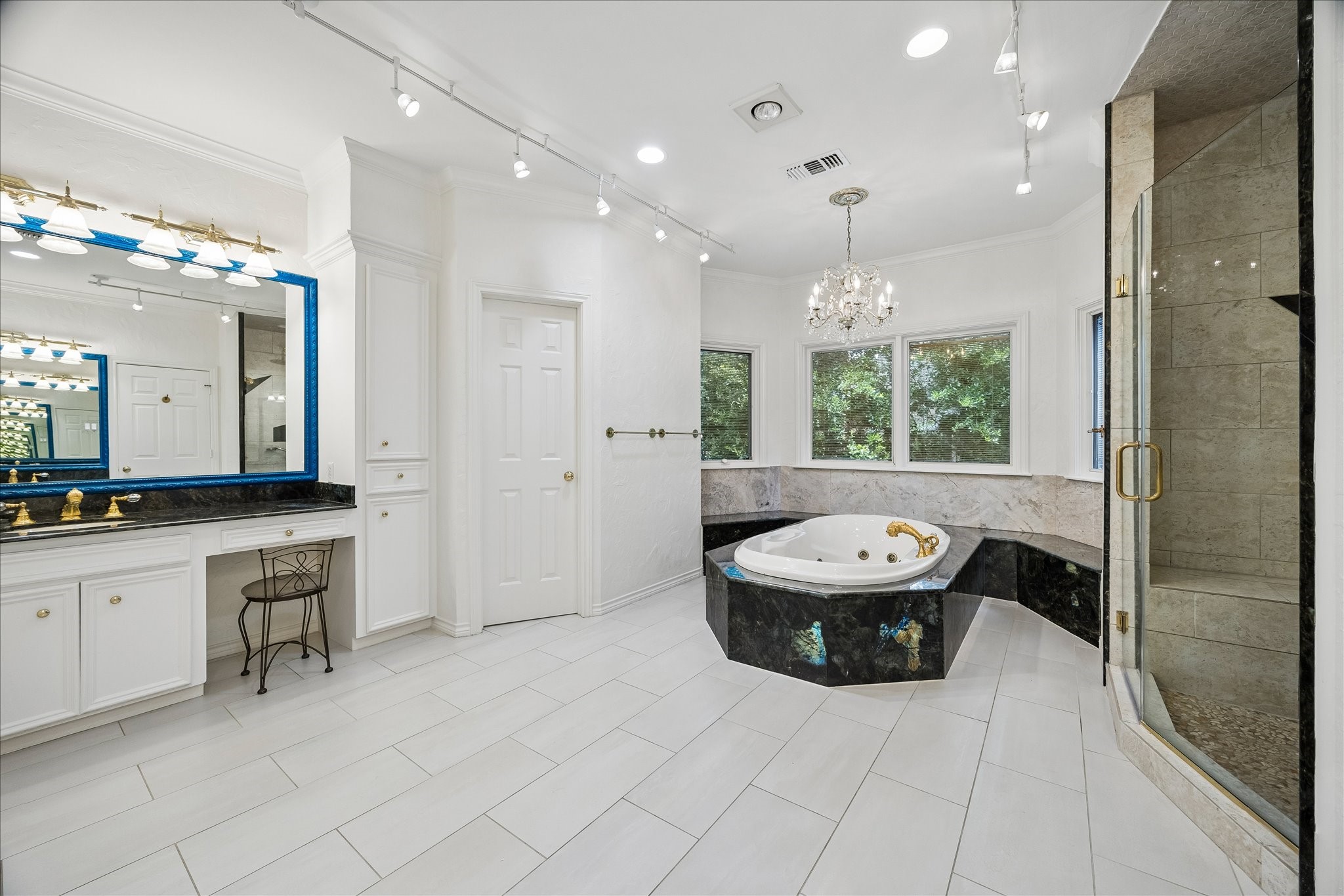  231 Sugarberry Circle - 物件實景